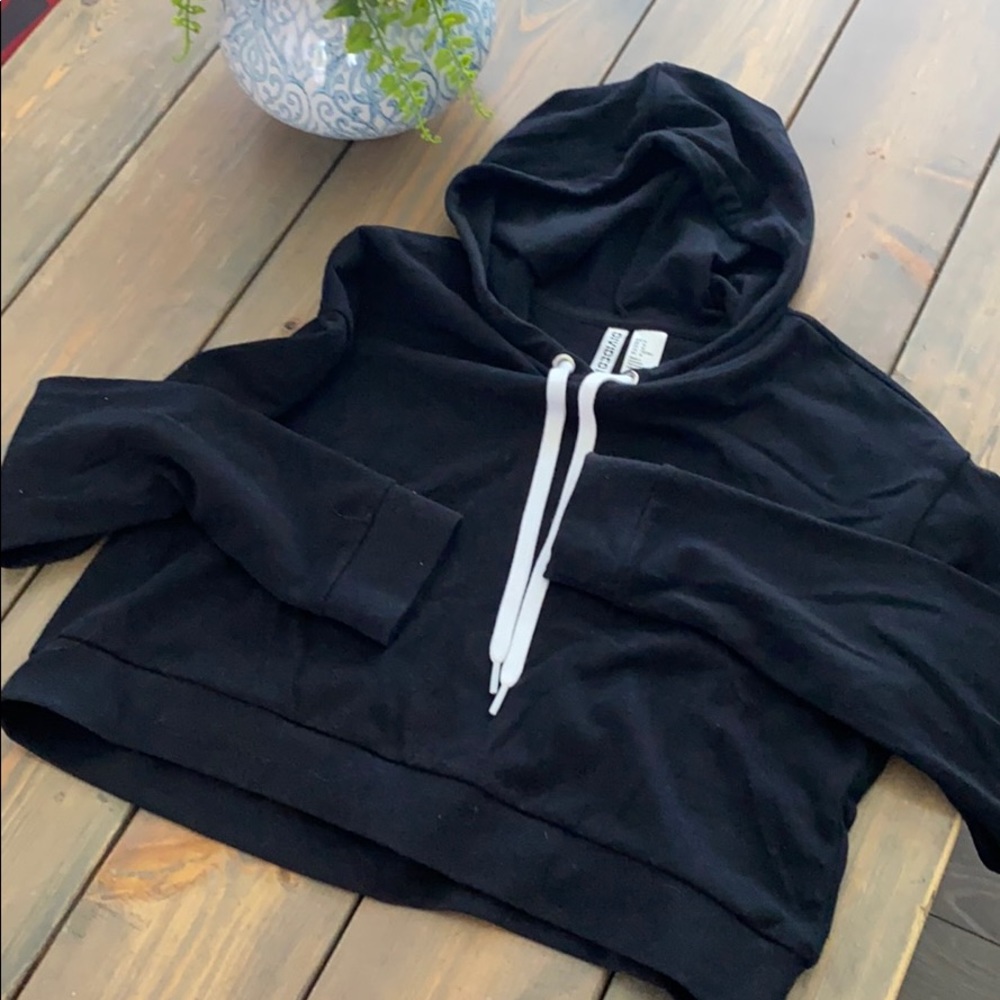 H&M crop sweater - Picture 3 of 3